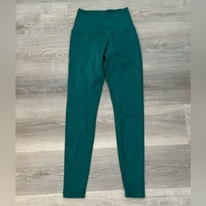 Beyond Yoga Green Leggings Size Small